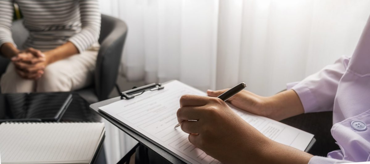 Especialização em Saúde Mental e Especialização em Psicologia Clínica Institucional têm inscrições abertas